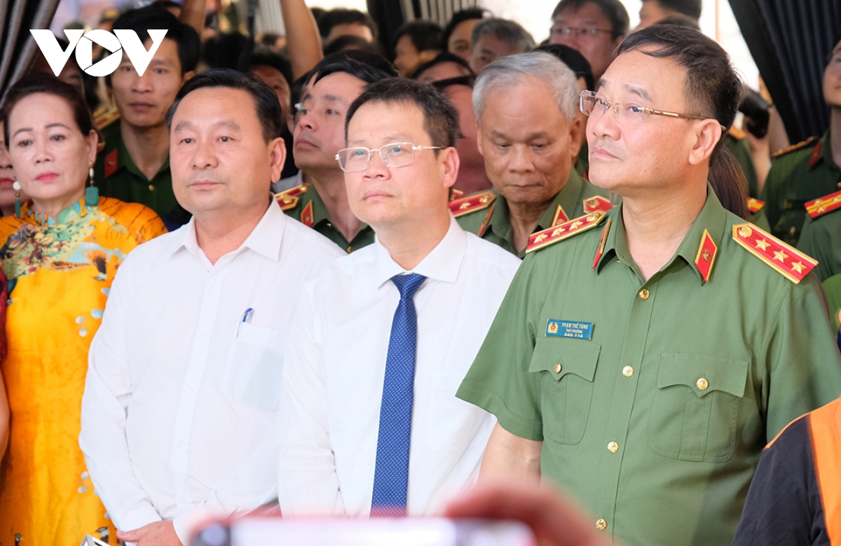 bo cong an khai mac gala to quoc binh yen tai Da nang hinh anh 5