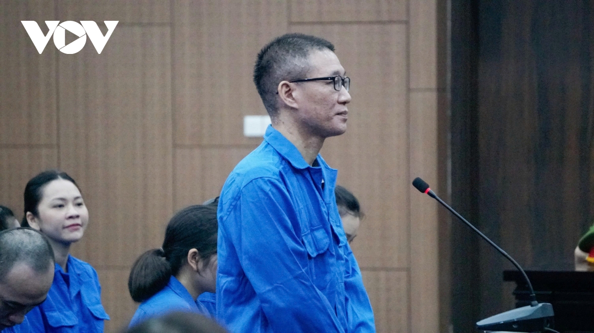 cuu pho chu tich phuong bay lac voi hai nu nhan vien bi de nghi an tu hinh anh 1