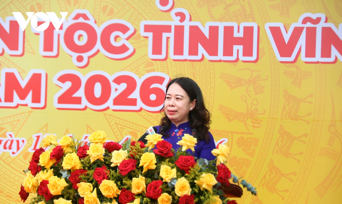 pho chu tich nuoc vo thi Anh xuan du ngay hoi van hoa cac dan toc tai vinh long hinh anh 1