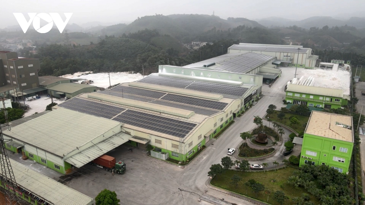 Dien mat troi mai nha tai lao cai loi giai xanh can tu duy thuc chat hinh anh 2