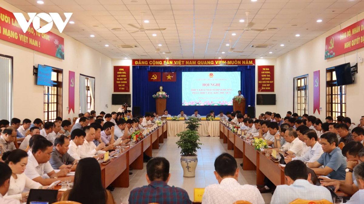 Dac khu phu quy tang toc phat trien, thao diem nghen ha tang giao thong hinh anh 1