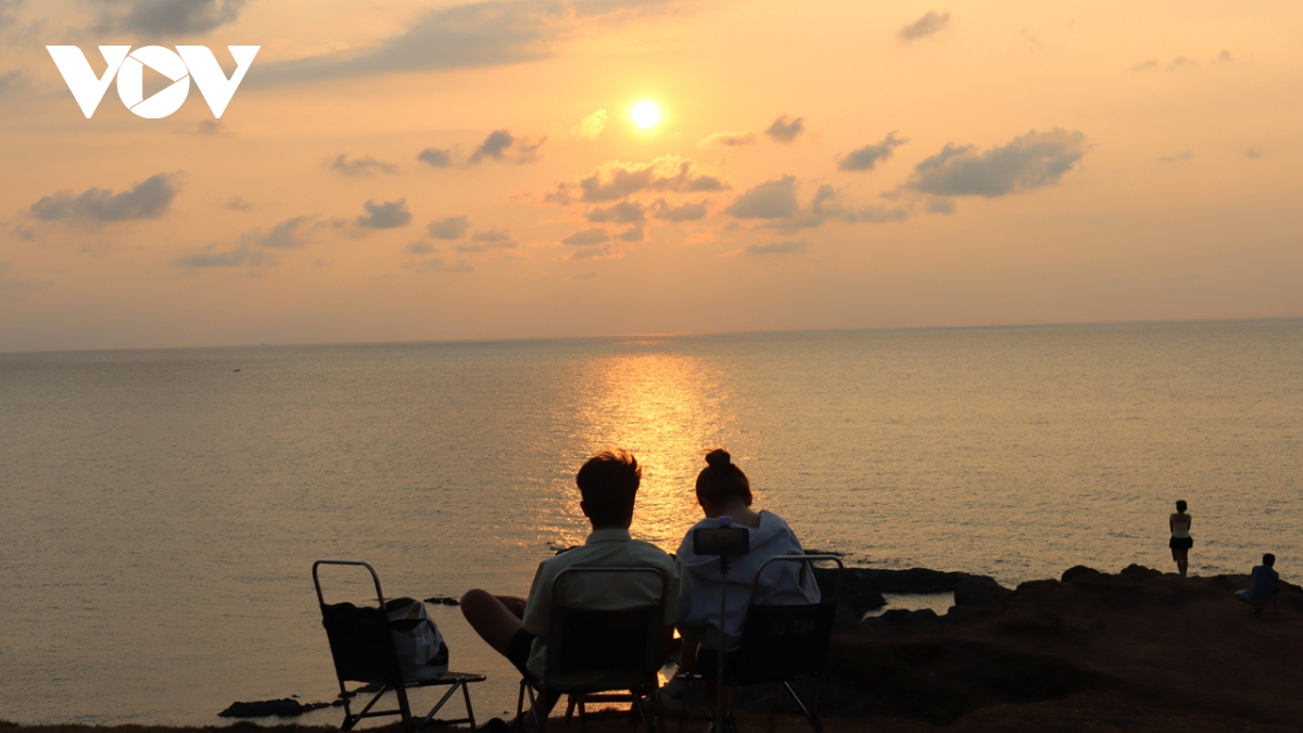 khach du lich den Dac khu phu quy trong quy i tang manh hinh anh 3