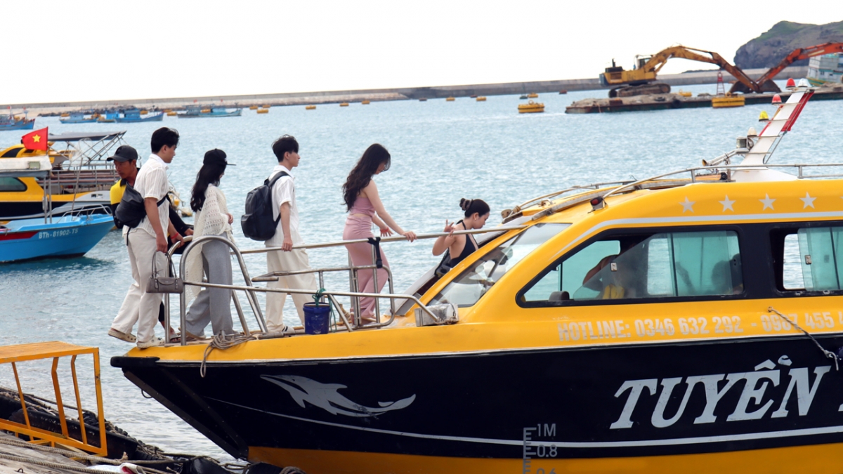 khach du lich den Dac khu phu quy trong quy i tang manh hinh anh 2