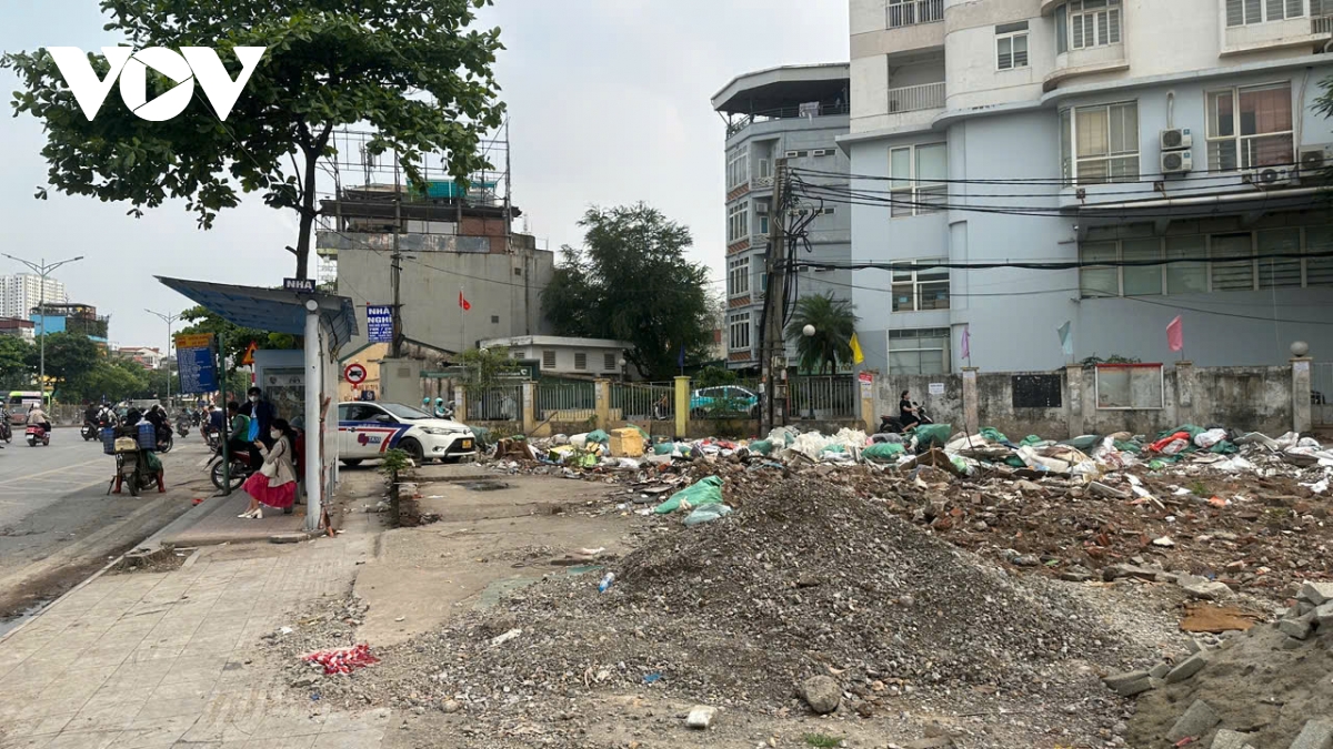 Duong Dong tau bien thanh bai rac tu phat sau giai phong mat bang hinh anh 5