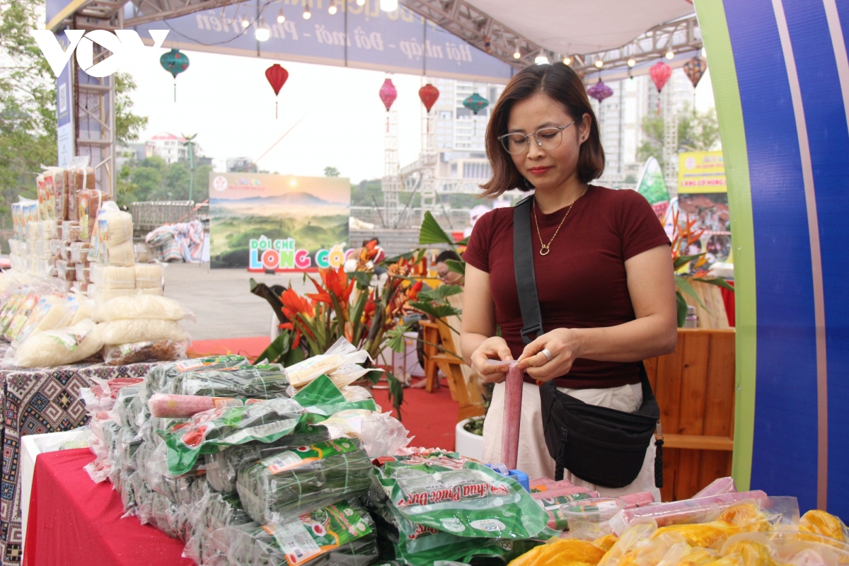 tap nap du khach trai nghiem sac mau du lich Dat to nam 2026 hinh anh 11
