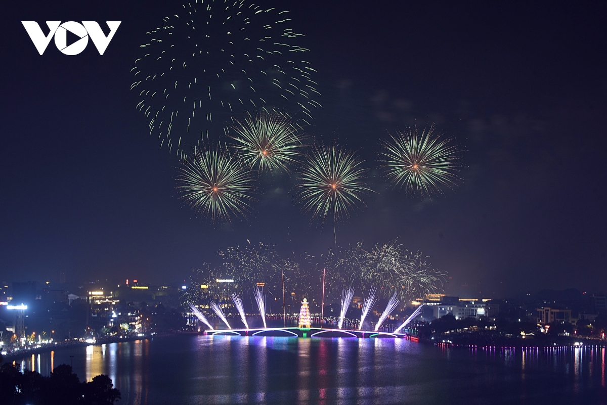 man nhan man phao hoa tai viet tri dip gio to hung vuong 2026 hinh anh 9