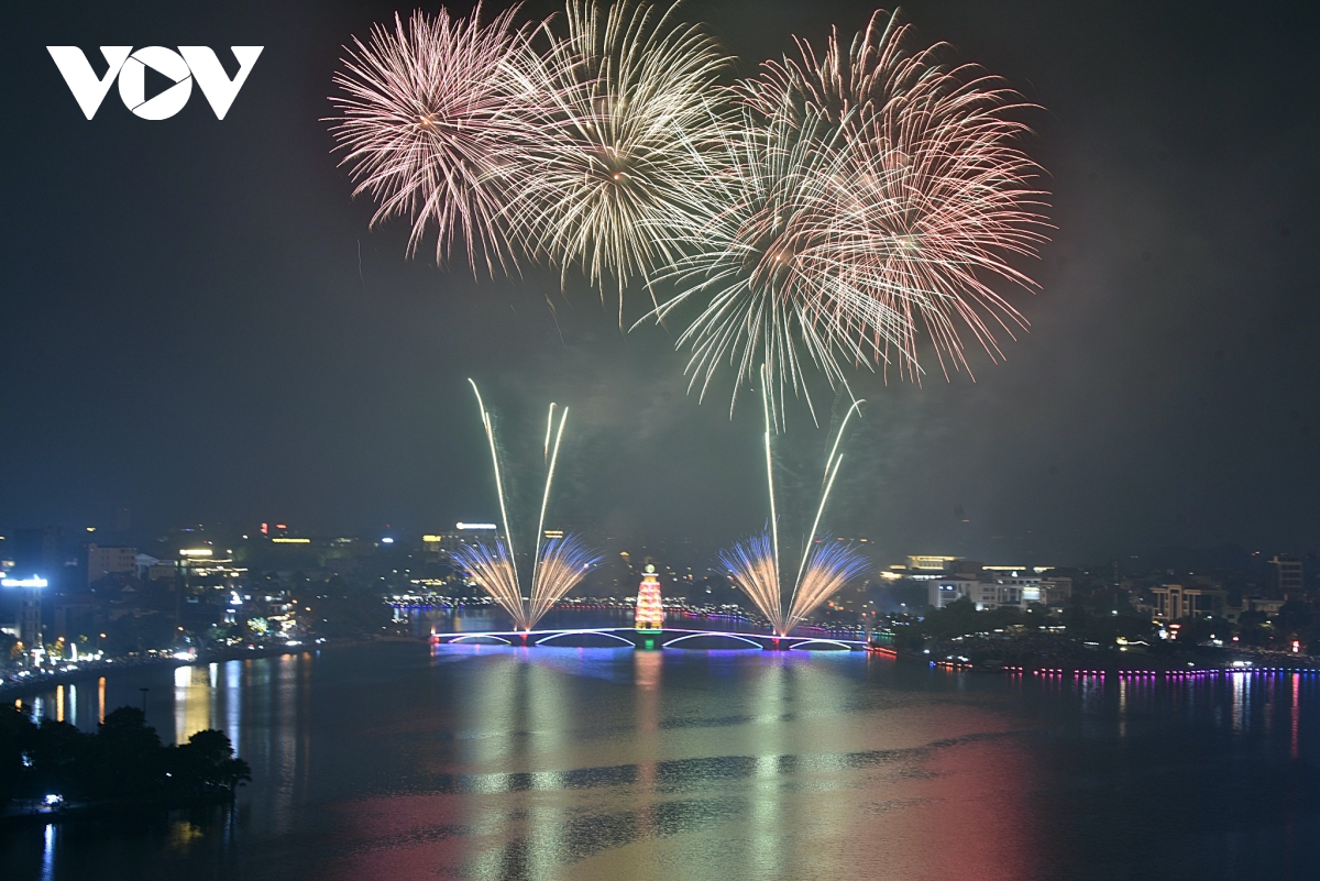 man nhan man phao hoa tai viet tri dip gio to hung vuong 2026 hinh anh 12