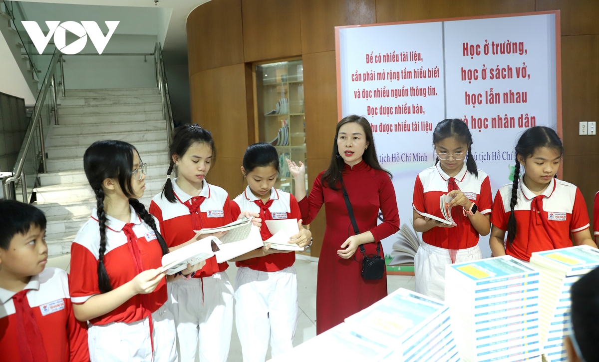 dung cong nghe so lan toa van hoa doc hinh anh 4