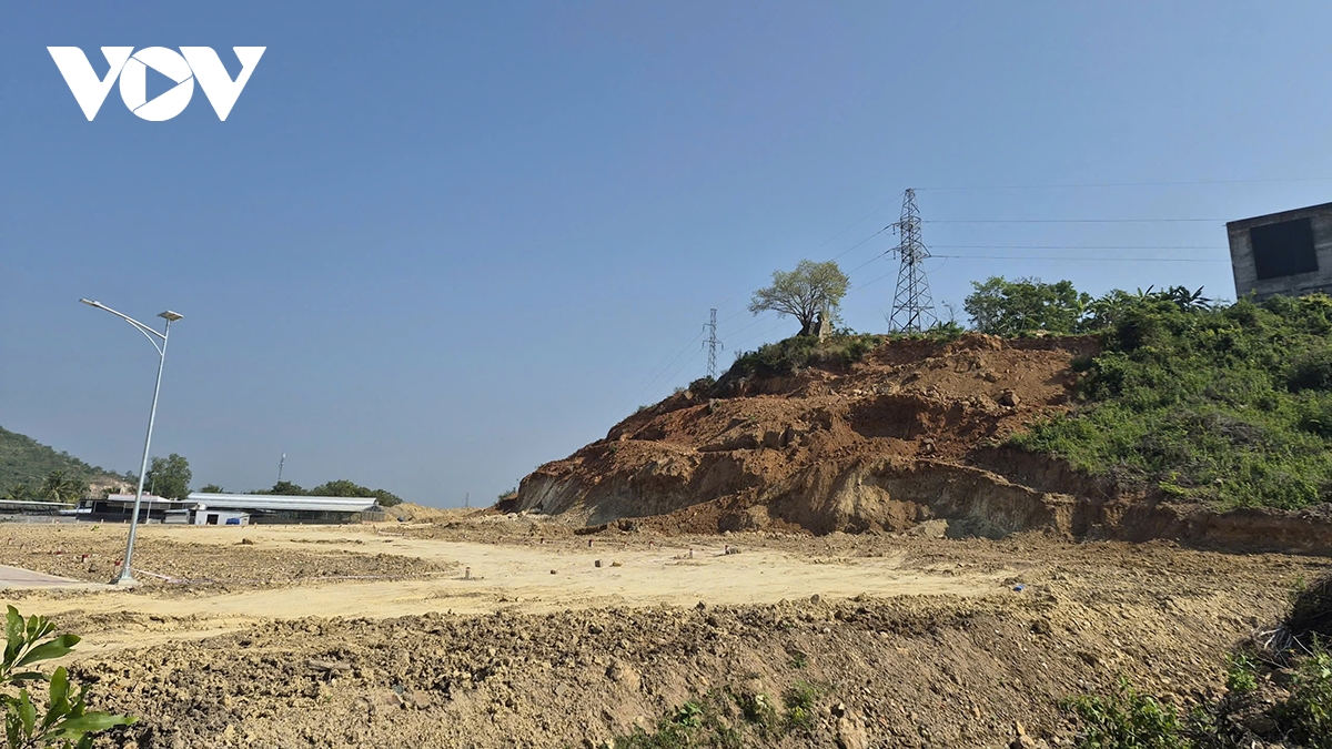 khanh hoa kiem tra, xu ly khai thac dat trai phep nguy co anh huong dien cao the hinh anh 3