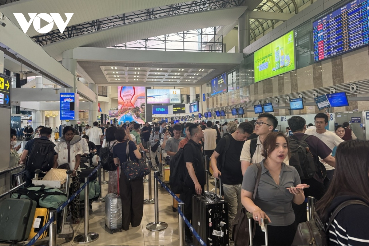 gan 113.000 khach do ve noi bai ngay cao diem truoc ky nghi le 30 4 hinh anh 4