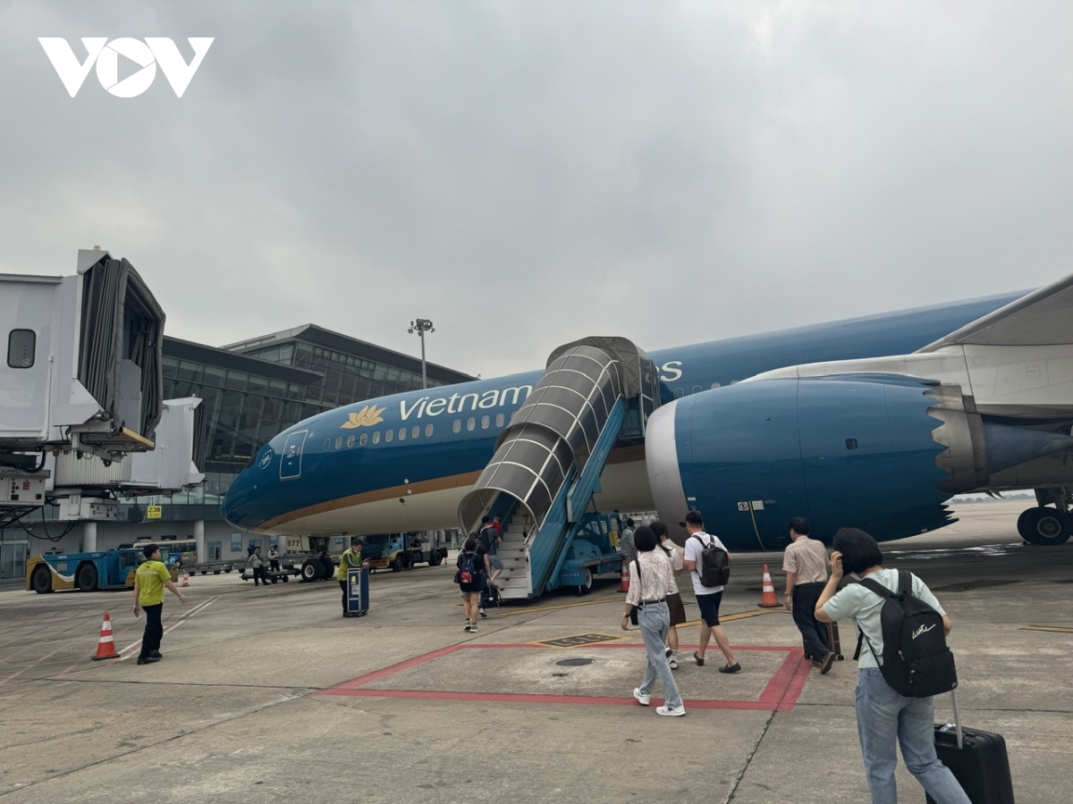 gan 113.000 khach do ve noi bai ngay cao diem truoc ky nghi le 30 4 hinh anh 16