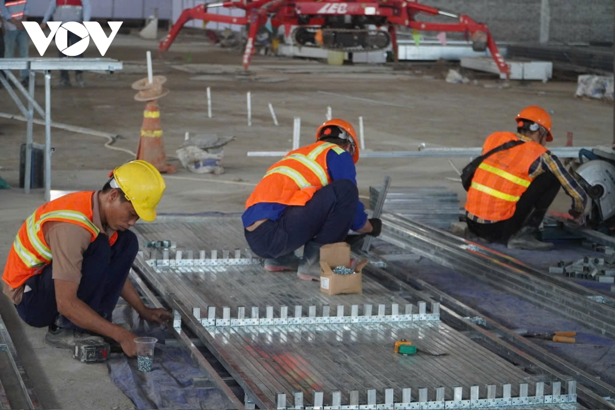 du an cang hang khong quoc te long thanh khat lao dong tai cac goi thau hinh anh 1