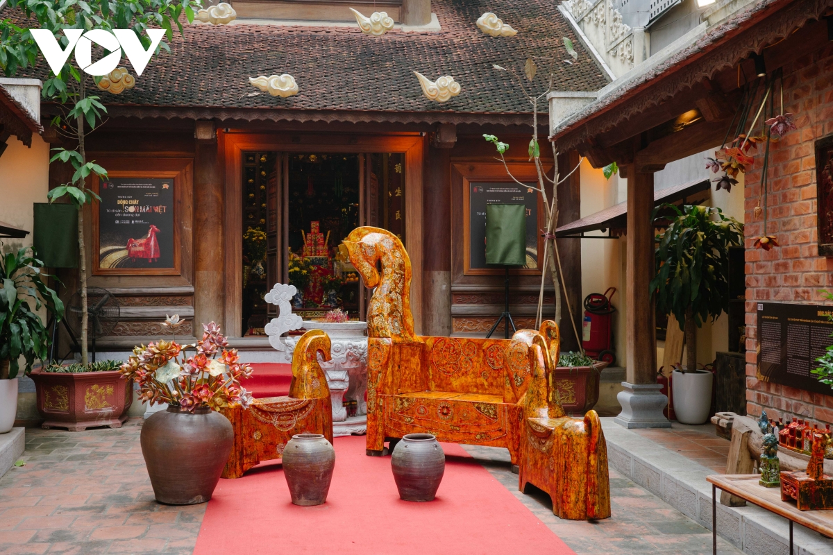 son mai viet nhung lop thoi gian duoc mai lo hinh anh 1