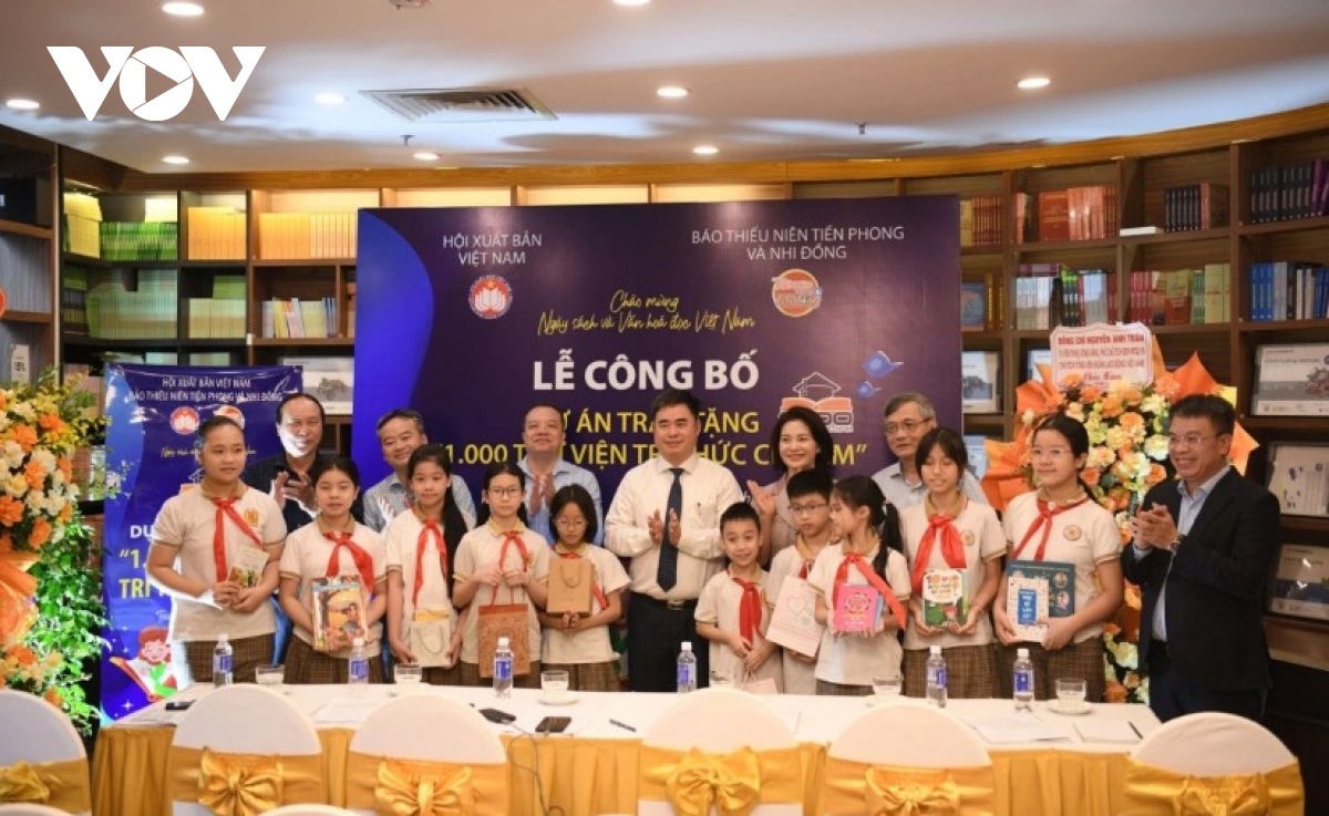 Project to build 1,000 libraries for students marks Vietnam Reading Culture Day