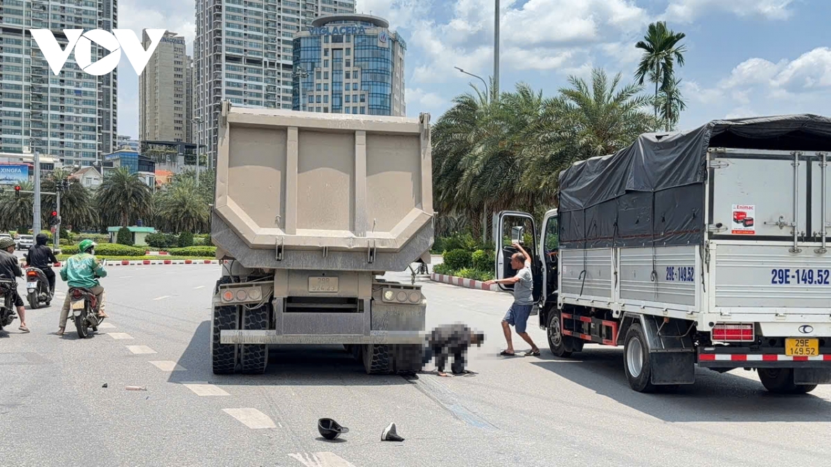 xe ben va cham xe may tai nga tu pham hung-tran duy hung, 1 nguoi bi thuong hinh anh 3