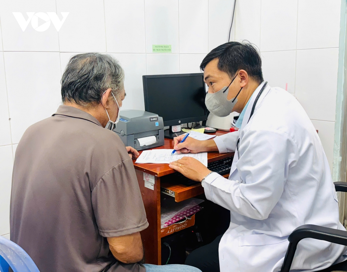 58 benh vien o tp.hcm dong loat ve xa, phuong kham benh mien phi hinh anh 1