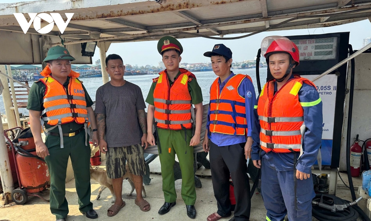 nang nong gay gat, Da nang chu dong phong chay chua chay tai au thuyen, cang ca hinh anh 2