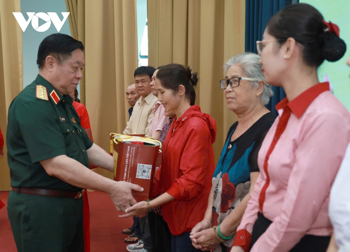 Dai tuong nguyen trong nghia tri an gia dinh chinh sach tai khanh hoa hinh anh 2