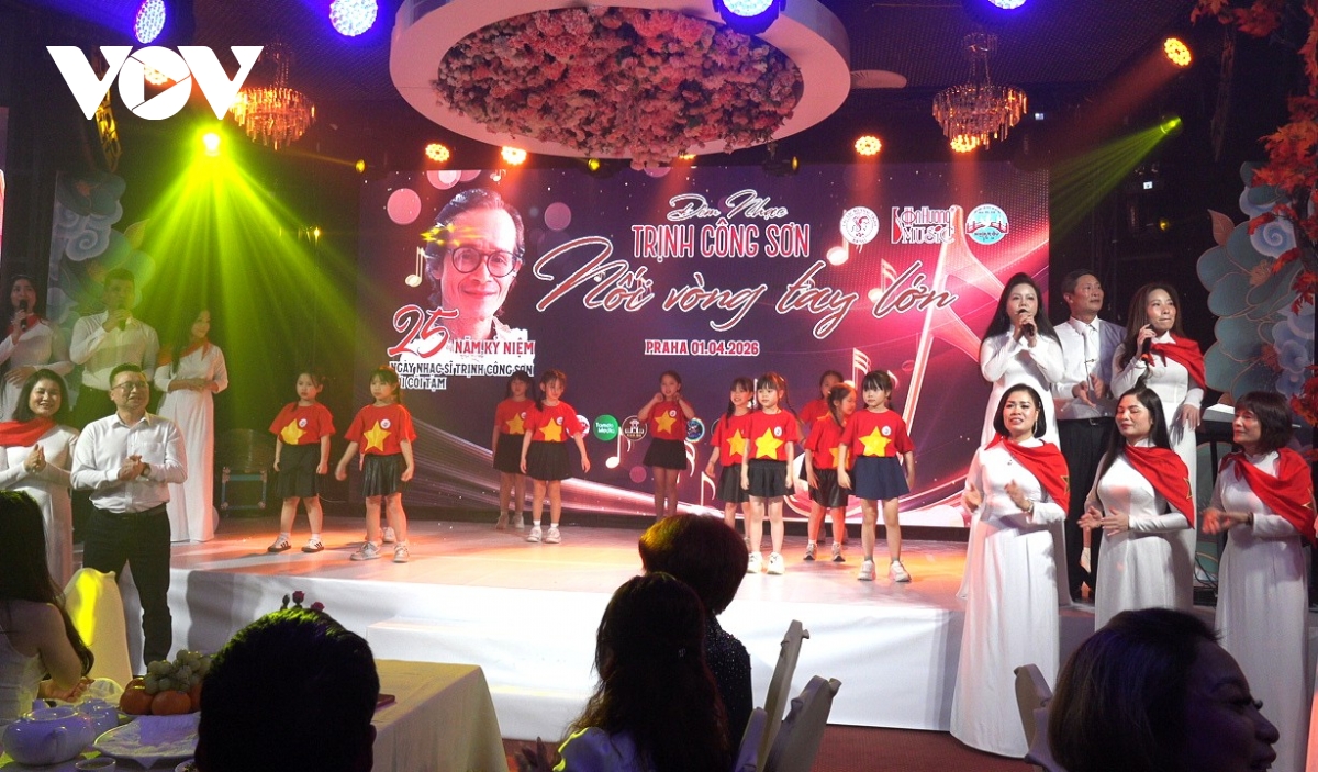 An tuong dem nhac trinh cong son noi vong tay lon ket noi cong dong tai sec hinh anh 1