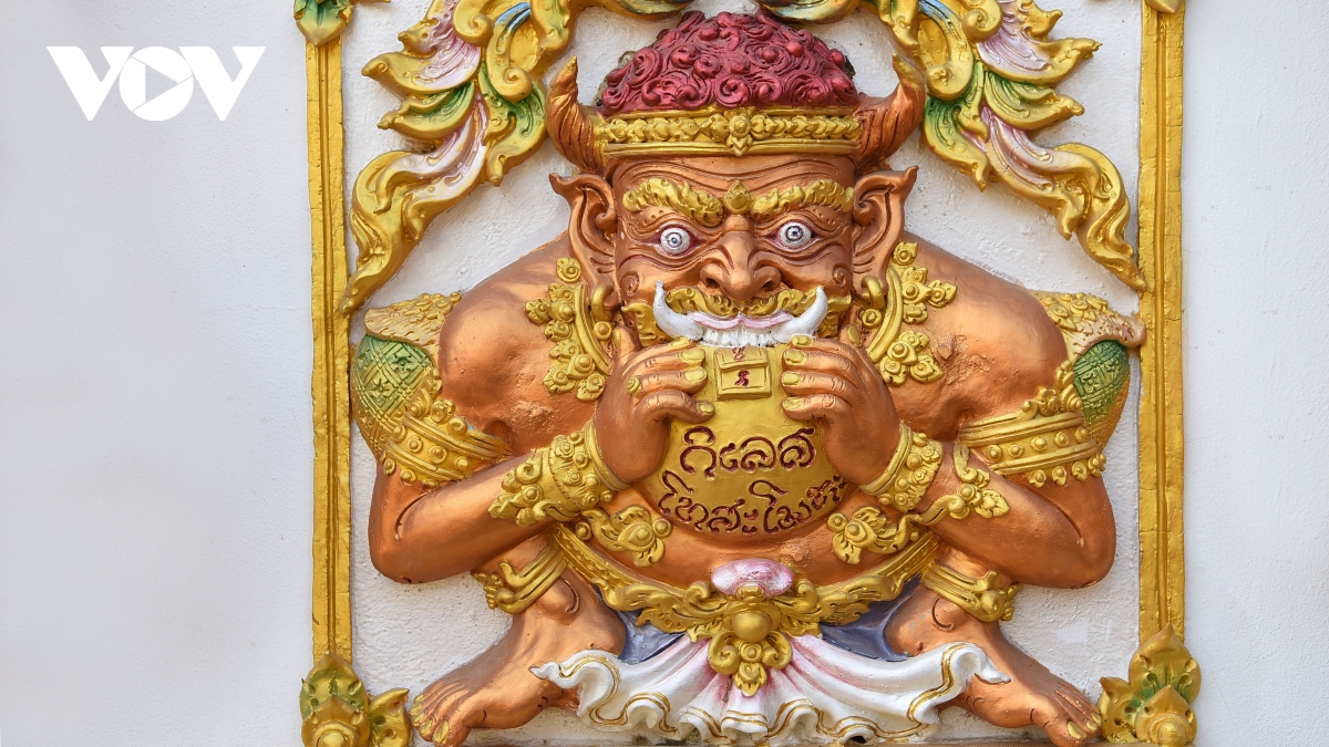 chiem nguong tuong phat khong lo tren nui o chua tham khao laem cua thai lan hinh anh 18