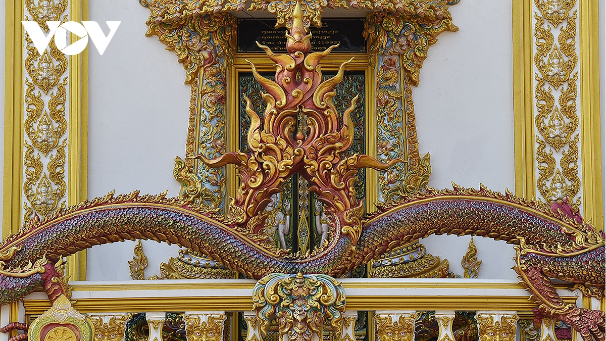 chiem nguong tuong phat khong lo tren nui o chua tham khao laem cua thai lan hinh anh 20