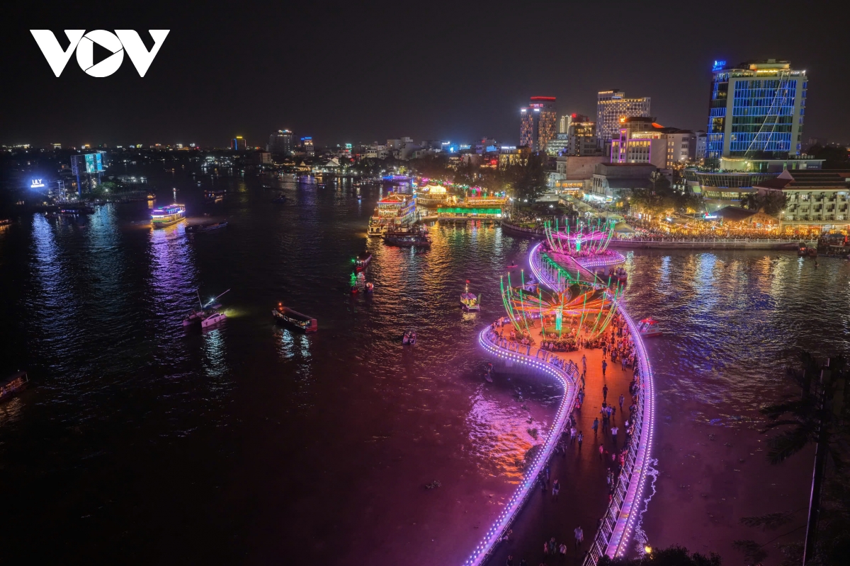 can tho tang toc phat trien do thi thong minh hinh anh 2