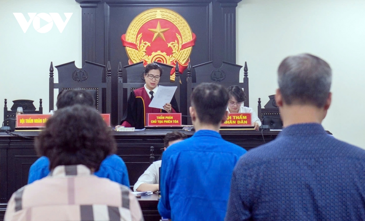 xet xu cuu chu tich ubnd phuong thanh tri ha noi toa tra ho so dieu tra bo sung hinh anh 1