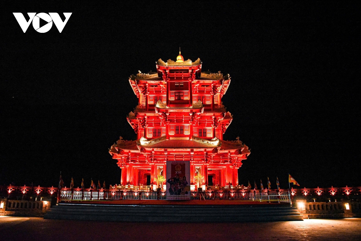 can canh thap chuong tay yen tu lung linh ve dem o bac ninh hinh anh 2