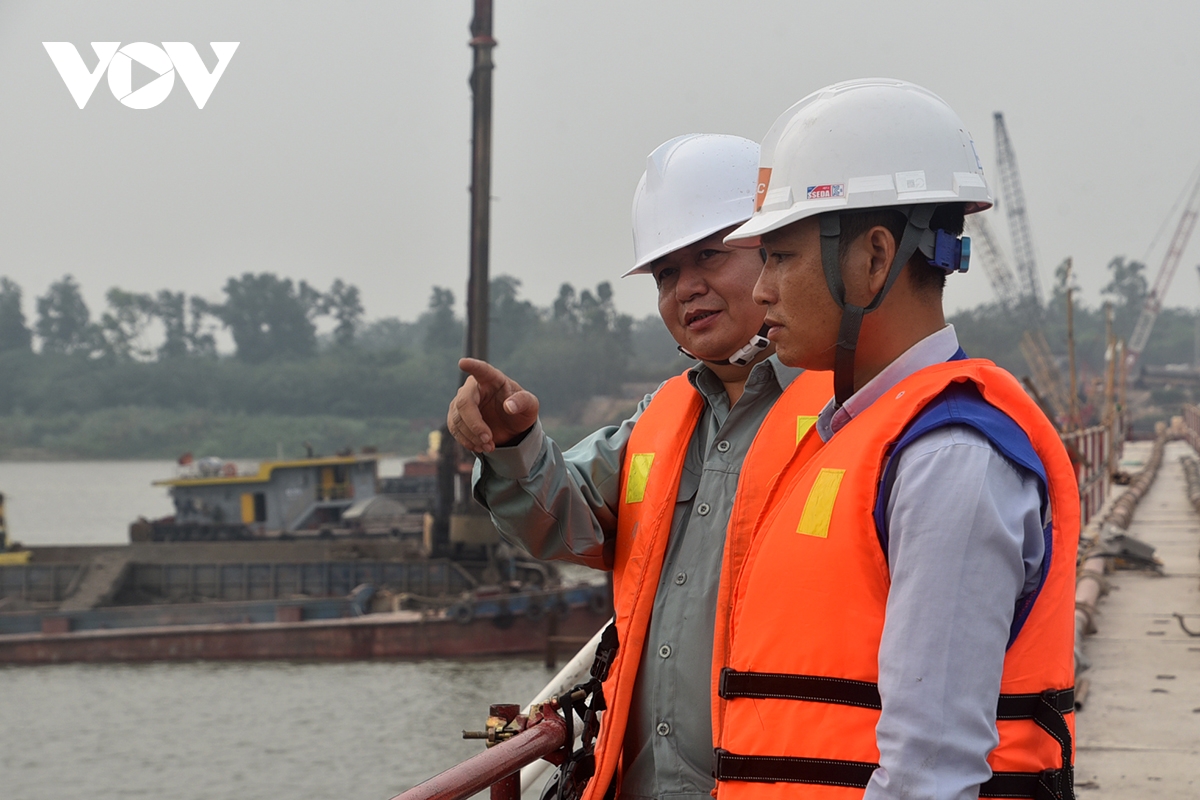 chay dua tien do thi cong cau van phuc, ha noi truoc mua lu hinh anh 4