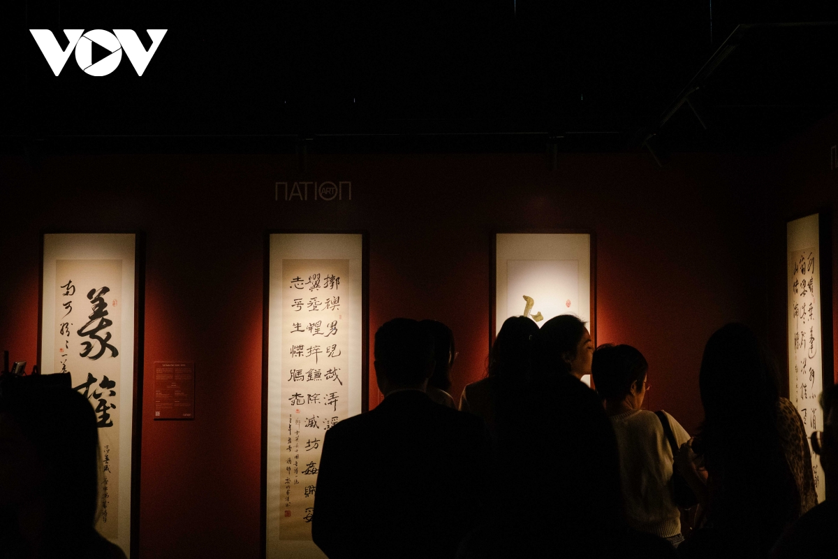 tho can vuong trong net but hoi sinh tinh than mot thoi dai bang thu phap hinh anh 6