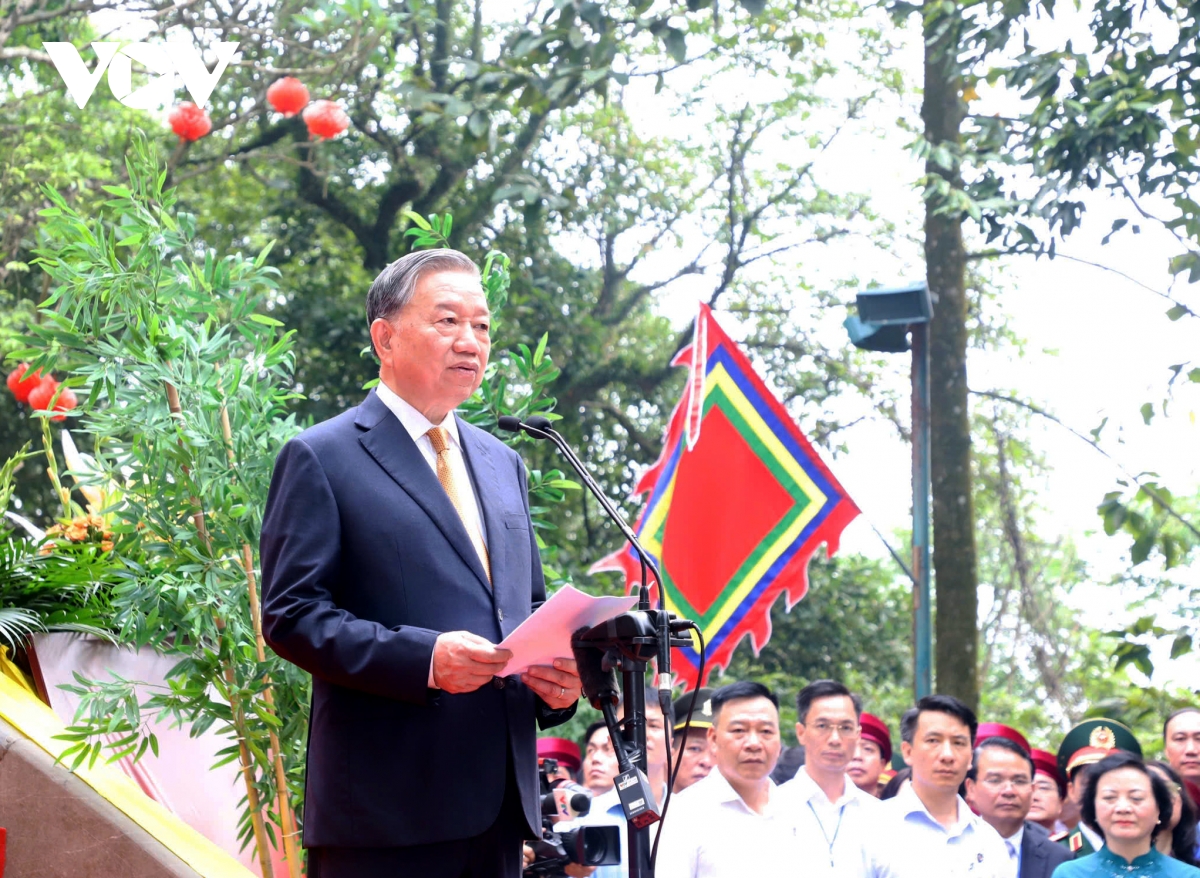 tong bi thu, chu tich nuoc to lam dang huong tuong niem cac vua hung hinh anh 14