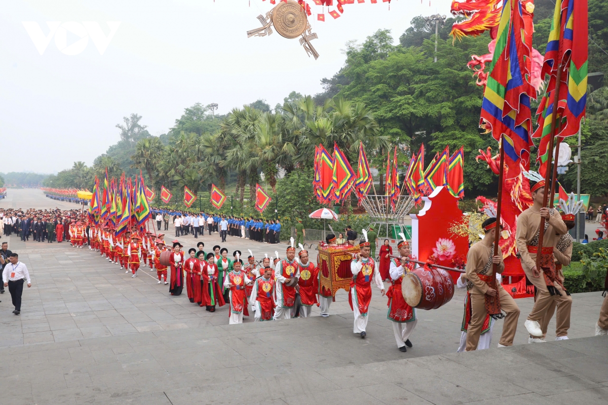 tong bi thu, chu tich nuoc to lam dang huong tuong niem cac vua hung hinh anh 4