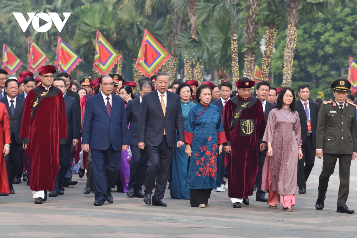 tong bi thu, chu tich nuoc to lam dang huong tuong niem cac vua hung hinh anh 2