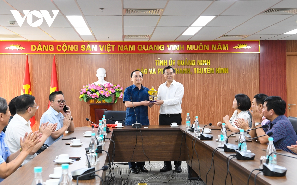 tong giam doc vov tham, cam on tinh quang ninh da ho tro lien hoan phat thanh hinh anh 1