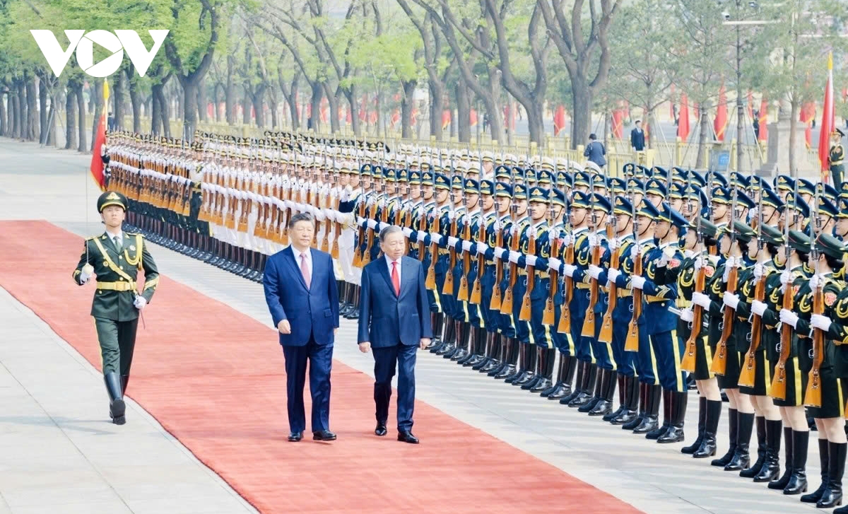 china accords 21-gun salute to welcome vietnam s top leader to lam on state visit picture 1
