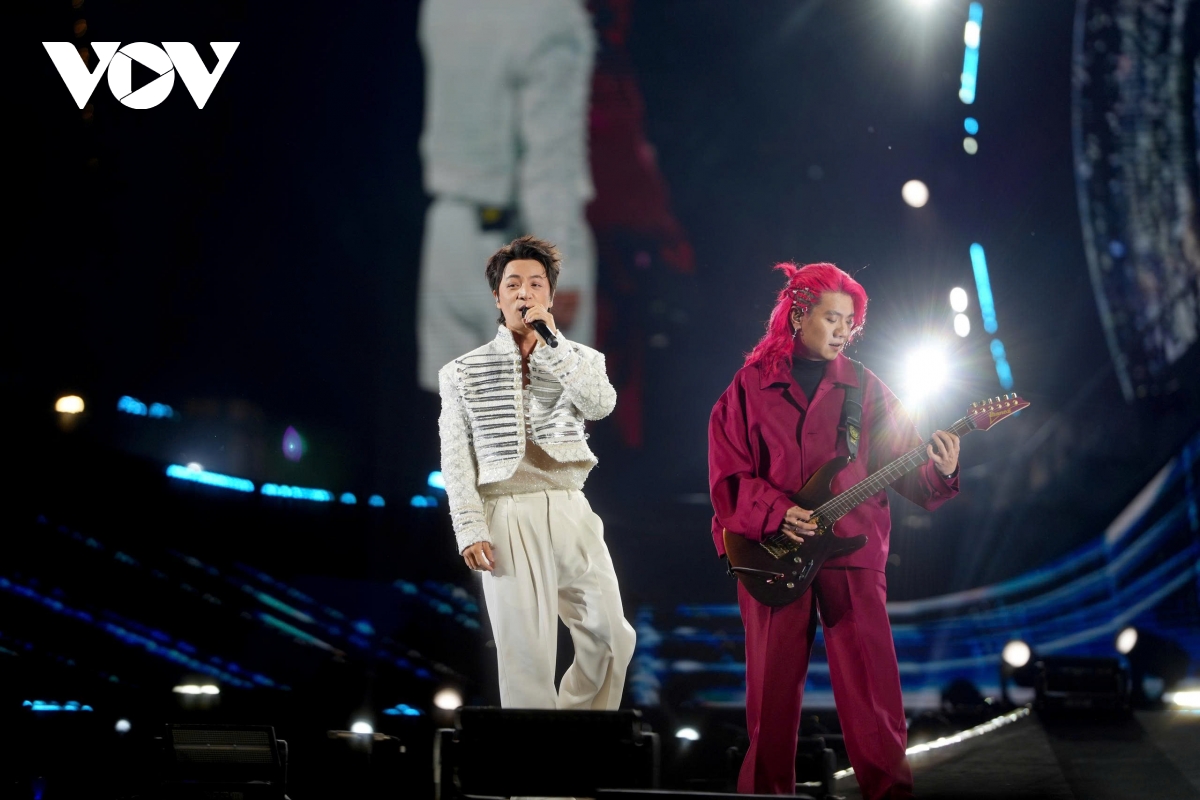 soobin vao vai captain don tim fan, ta loi fan nhi bang mon qua dac biet hinh anh 4