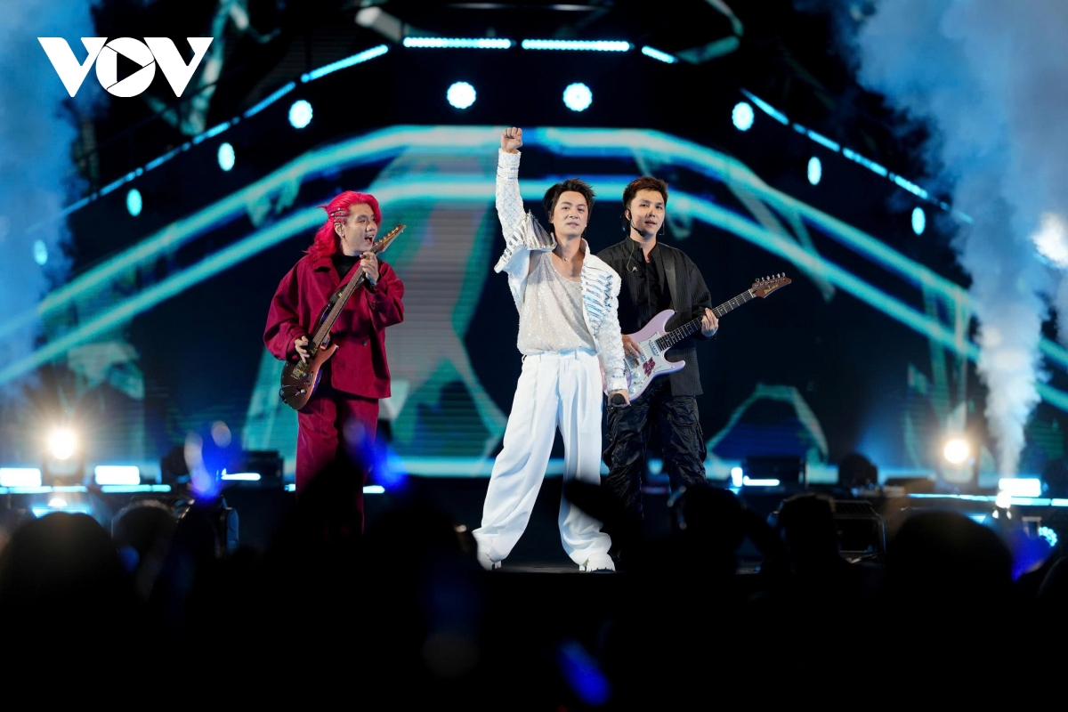 soobin vao vai captain don tim fan, ta loi fan nhi bang mon qua dac biet hinh anh 5