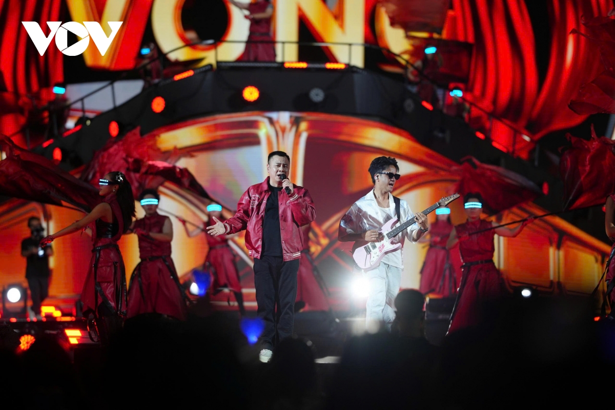 soobin vao vai captain don tim fan, ta loi fan nhi bang mon qua dac biet hinh anh 11