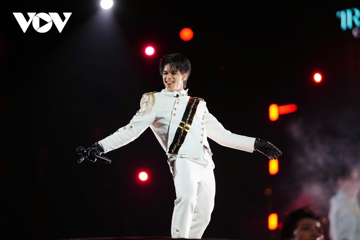 soobin vao vai captain don tim fan, ta loi fan nhi bang mon qua dac biet hinh anh 18