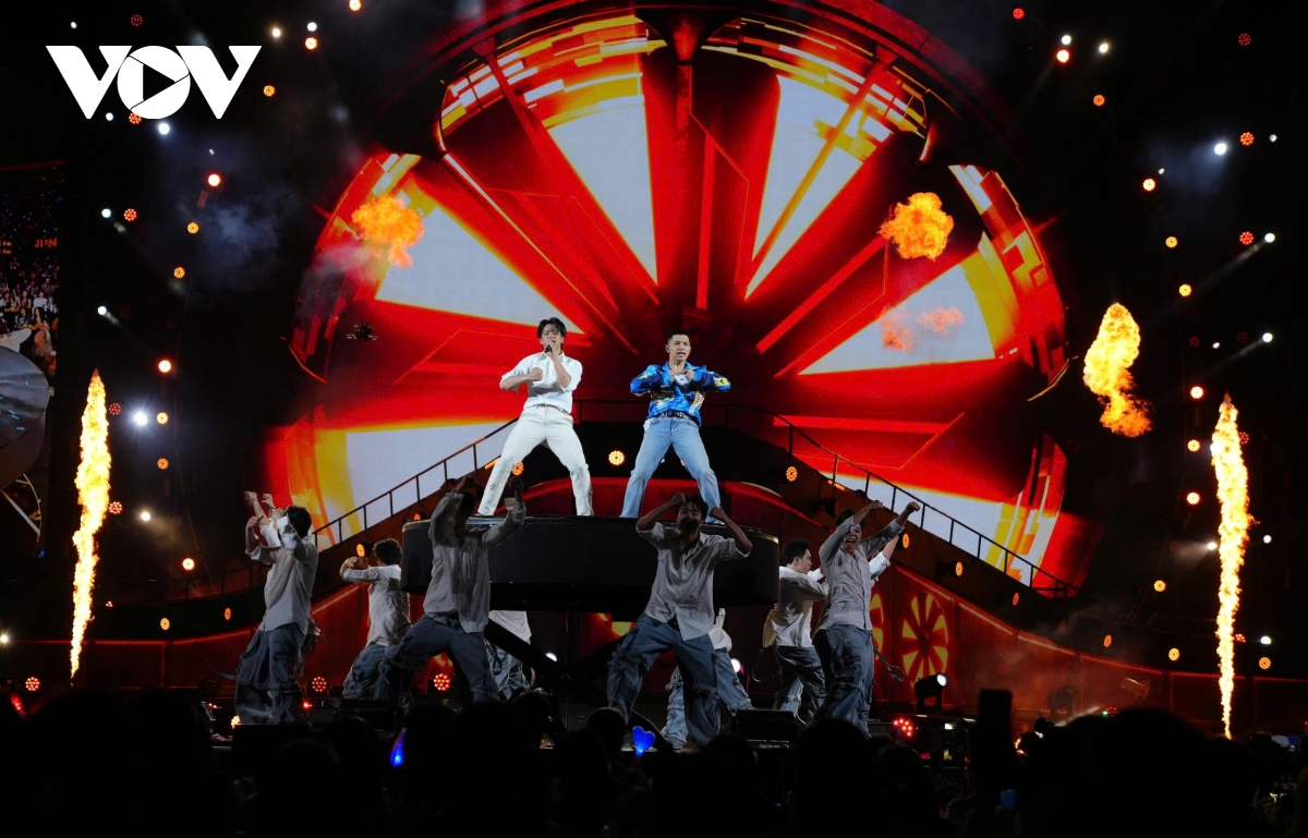 soobin vao vai captain don tim fan, ta loi fan nhi bang mon qua dac biet hinh anh 21