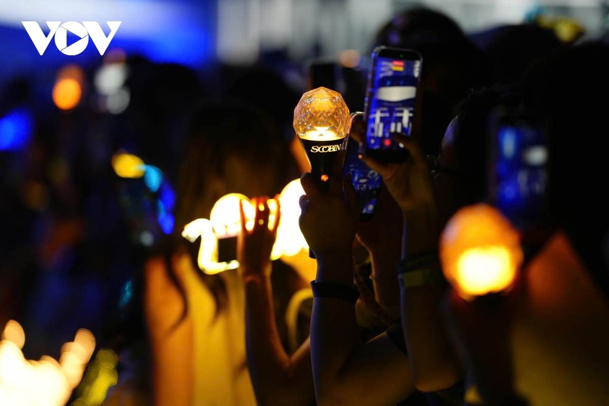 soobin vao vai captain don tim fan, ta loi fan nhi bang mon qua dac biet hinh anh 23