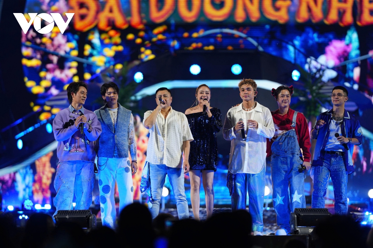 soobin vao vai captain don tim fan, ta loi fan nhi bang mon qua dac biet hinh anh 33