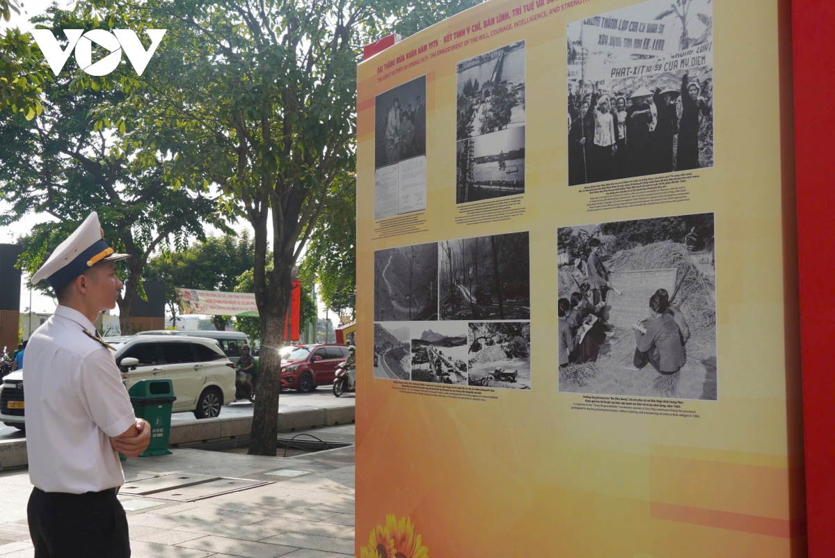 trien lam tp.hcm vang mai khuc khai hoan ky niem 51 nam thong nhat dat nuoc hinh anh 3