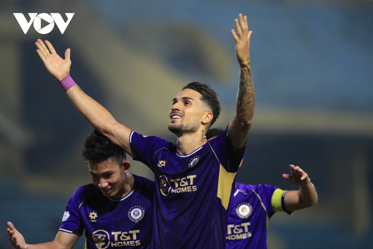 truc tiep ha noi fc 3-0 ha tinh hoang hen ghi dau an lon hinh anh 3