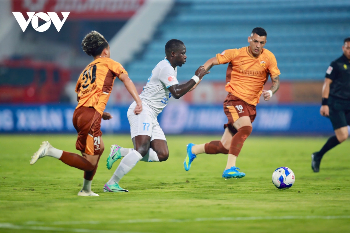 ket qua bong da v-league hom nay 11 4 nam Dinh thua soc hagl o thien truong hinh anh 6
