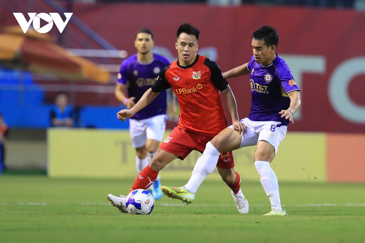 ket qua bong da hom nay 24 4 ha noi fc thang ninh binh, ap sat top ba v-league hinh anh 25