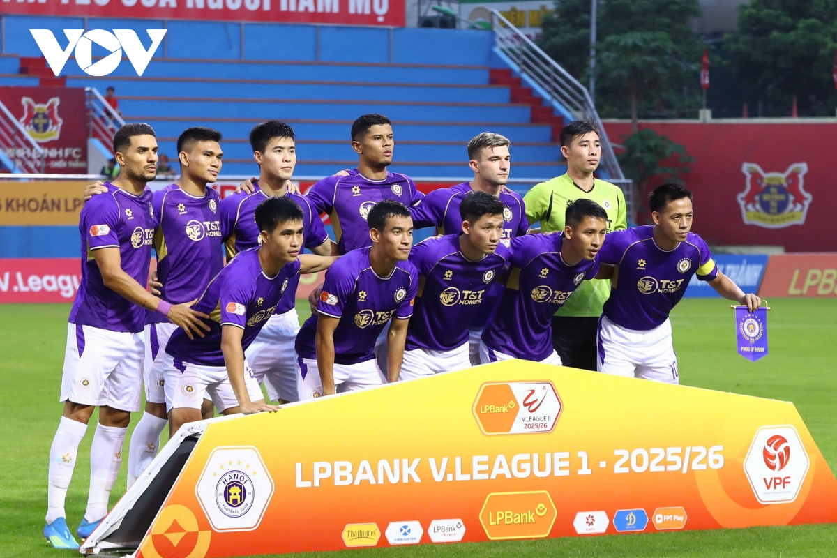 van quyet ghi ban, ha noi fc sang cua vao top ba v-league hinh anh 1