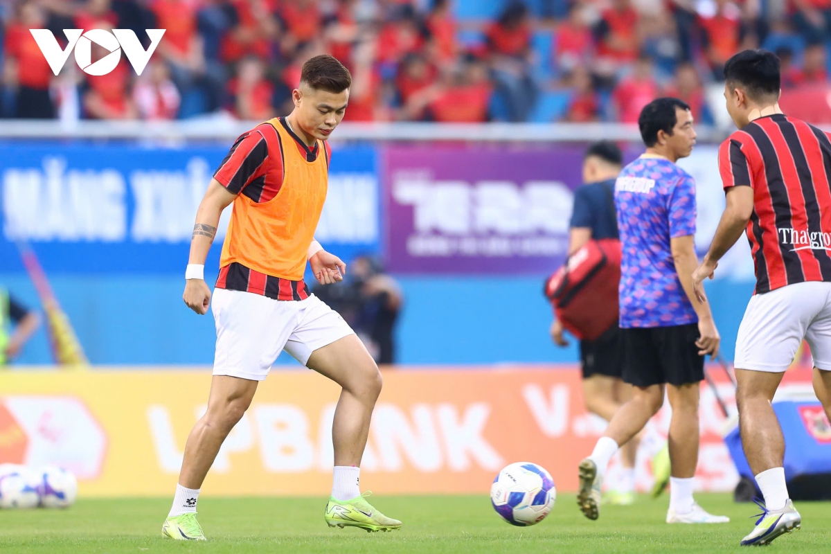 ket qua bong da hom nay 24 4 ha noi fc thang ninh binh, ap sat top ba v-league hinh anh 13