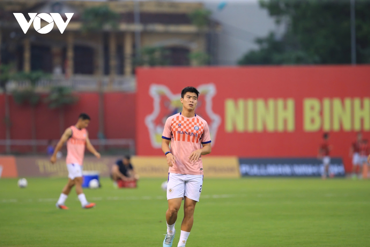 ket qua bong da hom nay 24 4 ha noi fc thang ninh binh, ap sat top ba v-league hinh anh 20