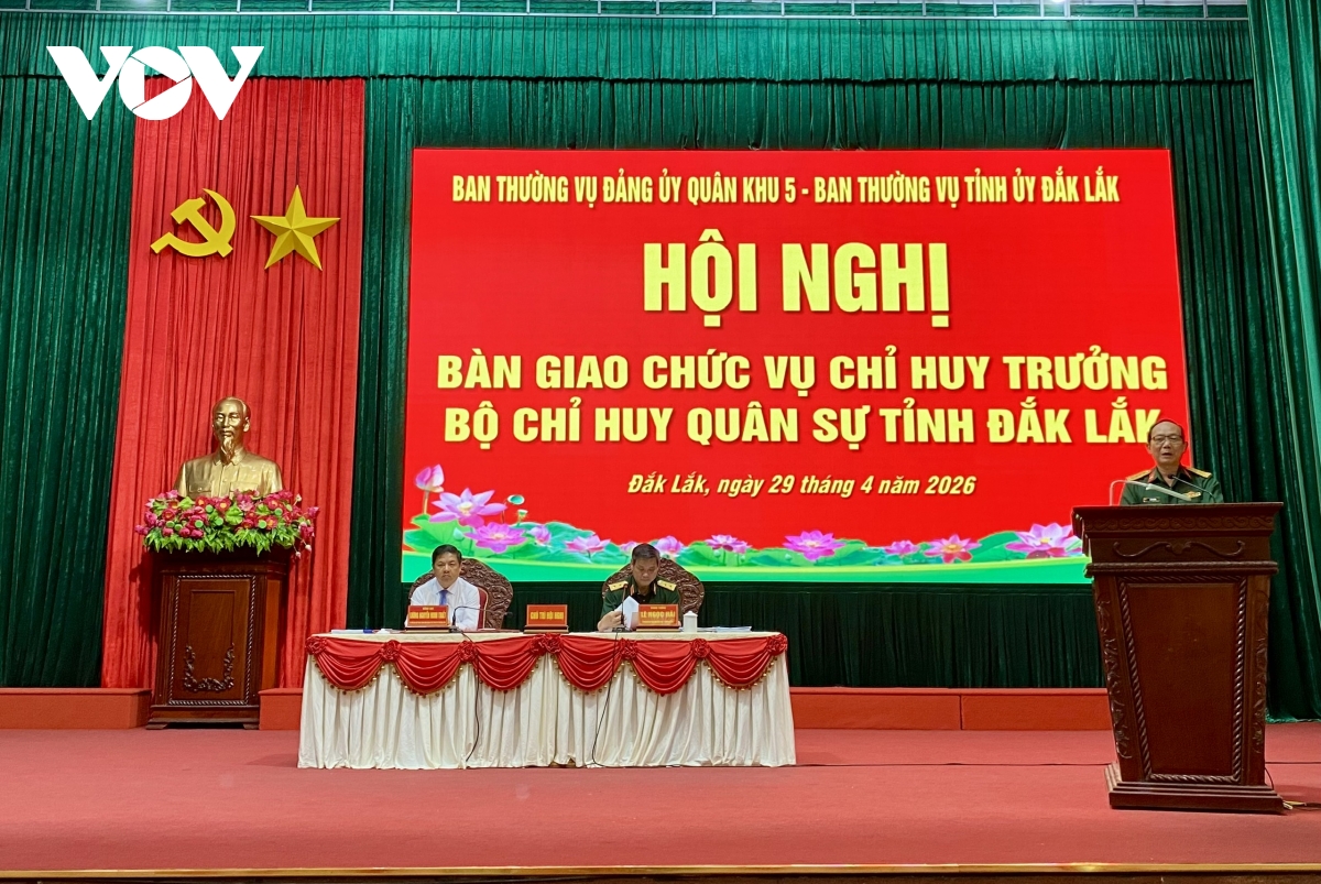 Dai ta nguyen van hoa giu chuc chi huy truong bo chqs tinh Dak lak hinh anh 2